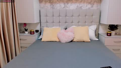 larra online show from 11.14.25