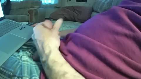 Snapshot of bcema2 chatting on 12.19.24 bcema2 online show from 12.19.24