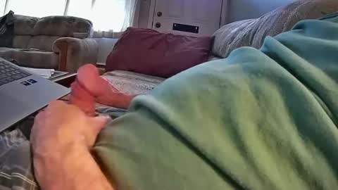 Snapshot of bcema2 chatting on 12.23.24 bcema2 online show from 12.23.24