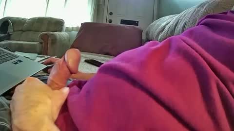 Snapshot of bcema2 chatting on 03.10.25 bcema2 online show from 03.10.25