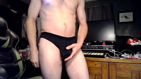 bchillin28 online show from 02.20.26