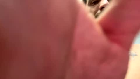 Snapshot of bdoesplashh chatting on 11.25.25 bdoesplashh online show from 11.25.25