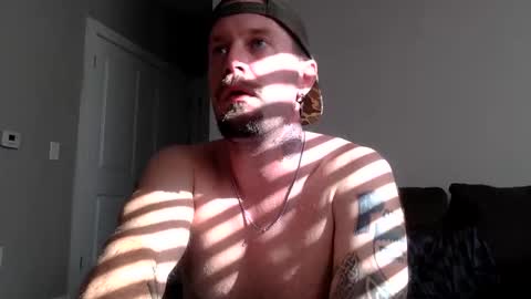 Snapshot of bdv1991 chatting on 05.18.26 bdv1991 online show from 05.18.26