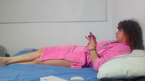 Snapshot of be_sinners chatting on 12.29.24 Sara Juan online show from 12.29.24