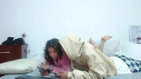 Snapshot of be_sinners chatting on 10.12.25 Sara Juan online show from 10.12.25