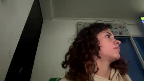 Snapshot of be_sinners chatting on 10.25.25 Sara Juan online show from 10.25.25