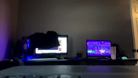 Snapshot of beaniebaby2 chatting on 01.21.25 beaniebaby2 online show from 01.21.25