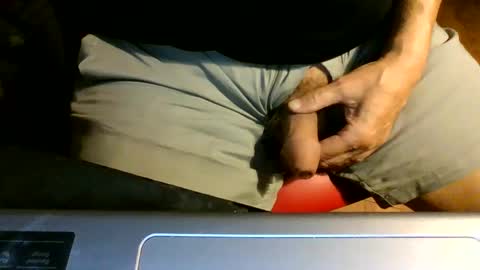 Snapshot of bearacuda555 chatting on 10.06.25 Bruno online show from 10.06.25