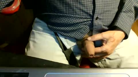 Snapshot of bearacuda555 chatting on 11.30.25 Bruno online show from 11.30.25