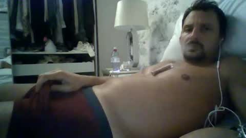 bearboudior online show from 10.25.25