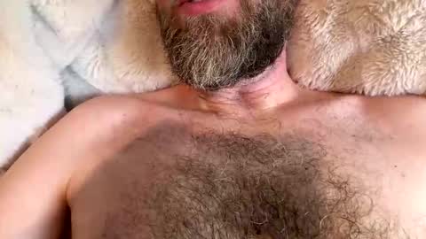 Snapshot of beard_papa chatting on 03.10.26 beard_papa online show from 03.10.26