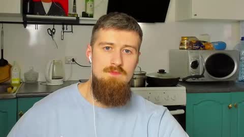 Snapshot of bearded_legend chatting on 01.30.25 Zeus online show from 01.30.25