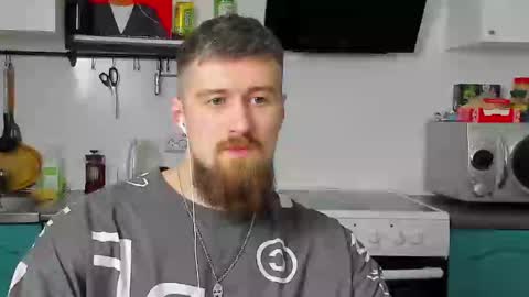 Snapshot of bearded_legend chatting on 02.22.25 Zeus online show from 02.22.25