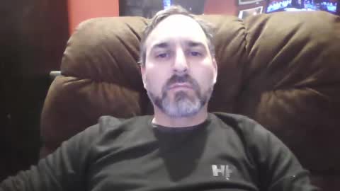 Snapshot of beardedambition chatting on 01.10.25 beardedambition online show from 01.10.25