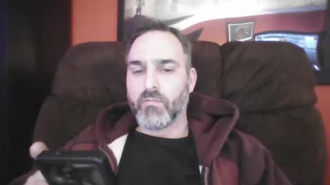 Snapshot of beardedambition chatting on 03.04.25 beardedambition online show from 03.04.25