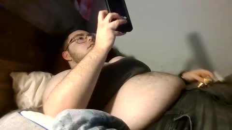 Snapshot of bearmoon820430 chatting on 09.15.25 bearmoon820430 online show from 09.15.25