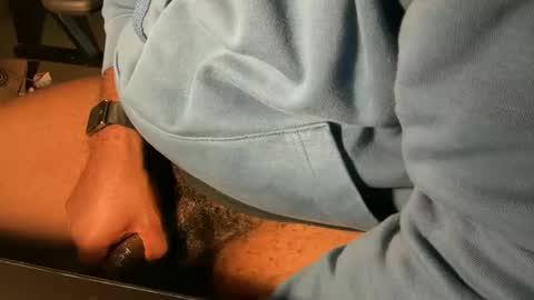 Snapshot of beasy2 chatting on 11.13.25 beasy2 online show from 11.13.25