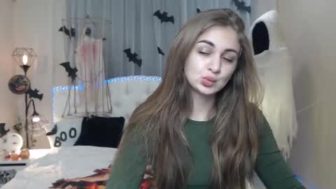 beataangel online show from 10.25.25