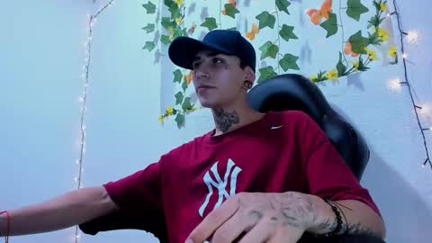 Snapshot of beatandtalk chatting on 12.01.25 beatandtalk online show from 12.01.25