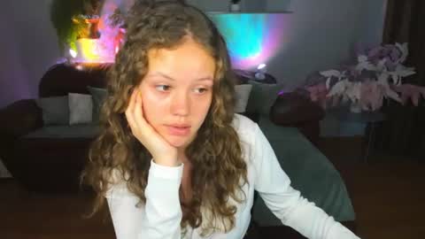Snapshot of beatricewild chatting on 07.25.26 BeatriceWild online show from 07.25.26