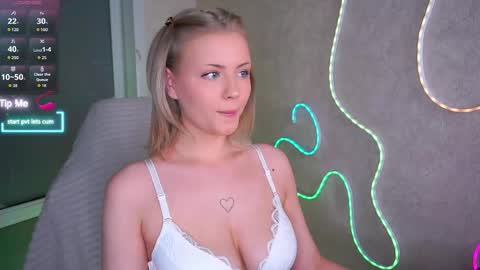 Beatrice online show from 04.19.26