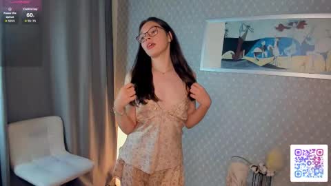 Beatrix or Triss3 online show from 09.24.25
