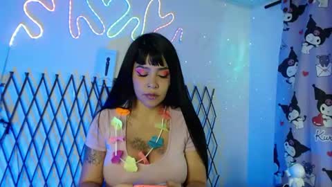 Snapshot of beautibellah chatting on 06.12.26 beautibellah online show from 06.12.26