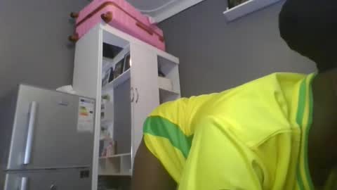 Snapshot of beautie699392 chatting on 05.18.26 Lil stunner online show from 05.18.26