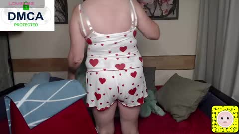 Snapshot of beautiful_lina7 chatting on 05.30.26 your Lana online show from 05.30.26