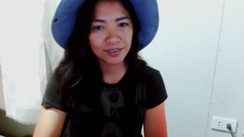 Snapshot of beautiful_sm1le chatting on 11.11.25 Smiley online show from 11.11.25