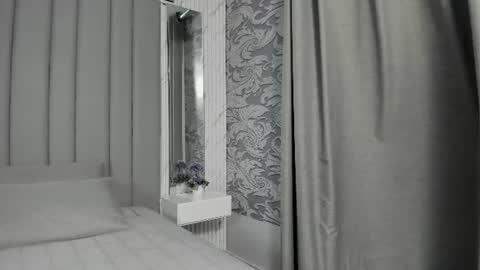 Snapshot of beautifulgirl4u_ chatting on 06.25.26 online show from 06.25.26