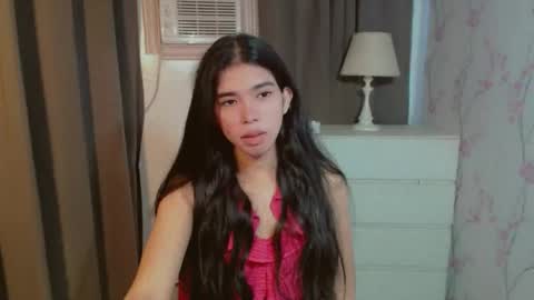 TRIXIE online show from 04.10.26