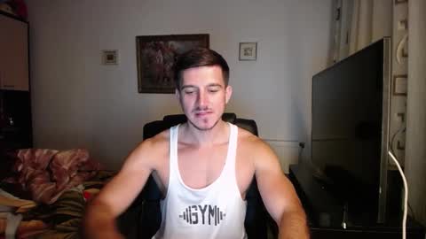 Snapshot of beauty_hard_beast chatting on 10.03.25 Mia and Jake online show from 10.03.25