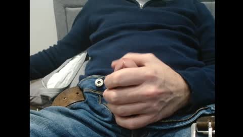 Snapshot of beautysbrit chatting on 02.08.25 BeautysBrit online show from 02.08.25