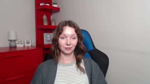 Snapshot of beautyzoexx chatting on 12.17.24 Zoe online show from 12.17.24