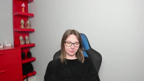 Zoe online show from 04.30.26