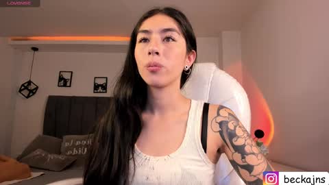 Marzhie online show from 02.20.25