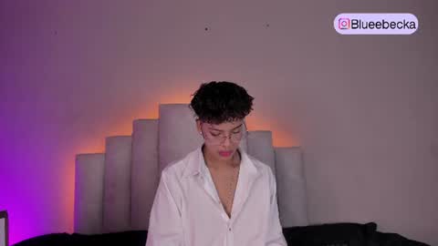 Beecckkkaaa online show from 07.22.26