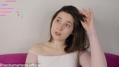 BeckyMartens come join me on    while im offline here  online show from 04.01.26