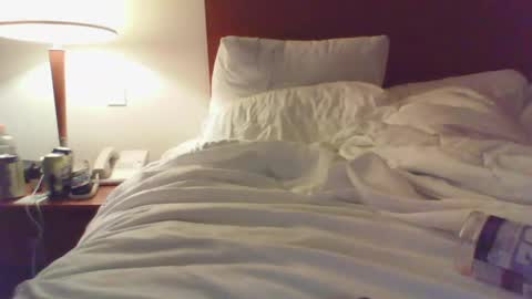 Snapshot of bedbandits chatting on 02.08.25 Bedbandits69 online show from 02.08.25