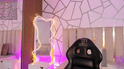 BELLA online show from 04.05.26