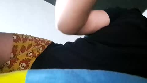 beenee3 online show from 01.08.25