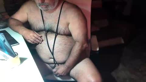 Snapshot of beers19 chatting on 09.28.25 beers19 online show from 09.28.25