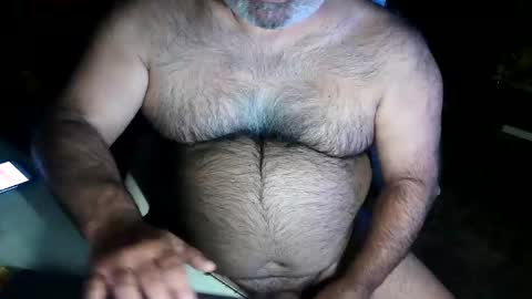 Snapshot of beers19 chatting on 10.12.25 beers19 online show from 10.12.25