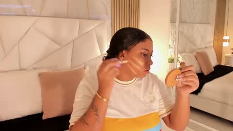 Snapshot of belacampbell chatting on 06.18.26 Bela online show from 06.18.26