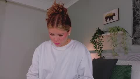 Snapshot of belamiller chatting on 10.16.25 BELA online show from 10.16.25