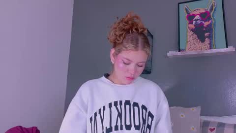 Snapshot of belamiller chatting on 10.18.25 BELA online show from 10.18.25