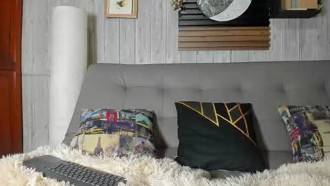 independent model online show from 07.24.26