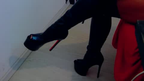 Snapshot of belatrixdomme chatting on 05.16.26 BelatrixDomme online show from 05.16.26