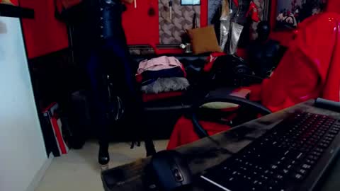 Snapshot of belatrixdomme chatting on 07.10.26 BelatrixDomme online show from 07.10.26
